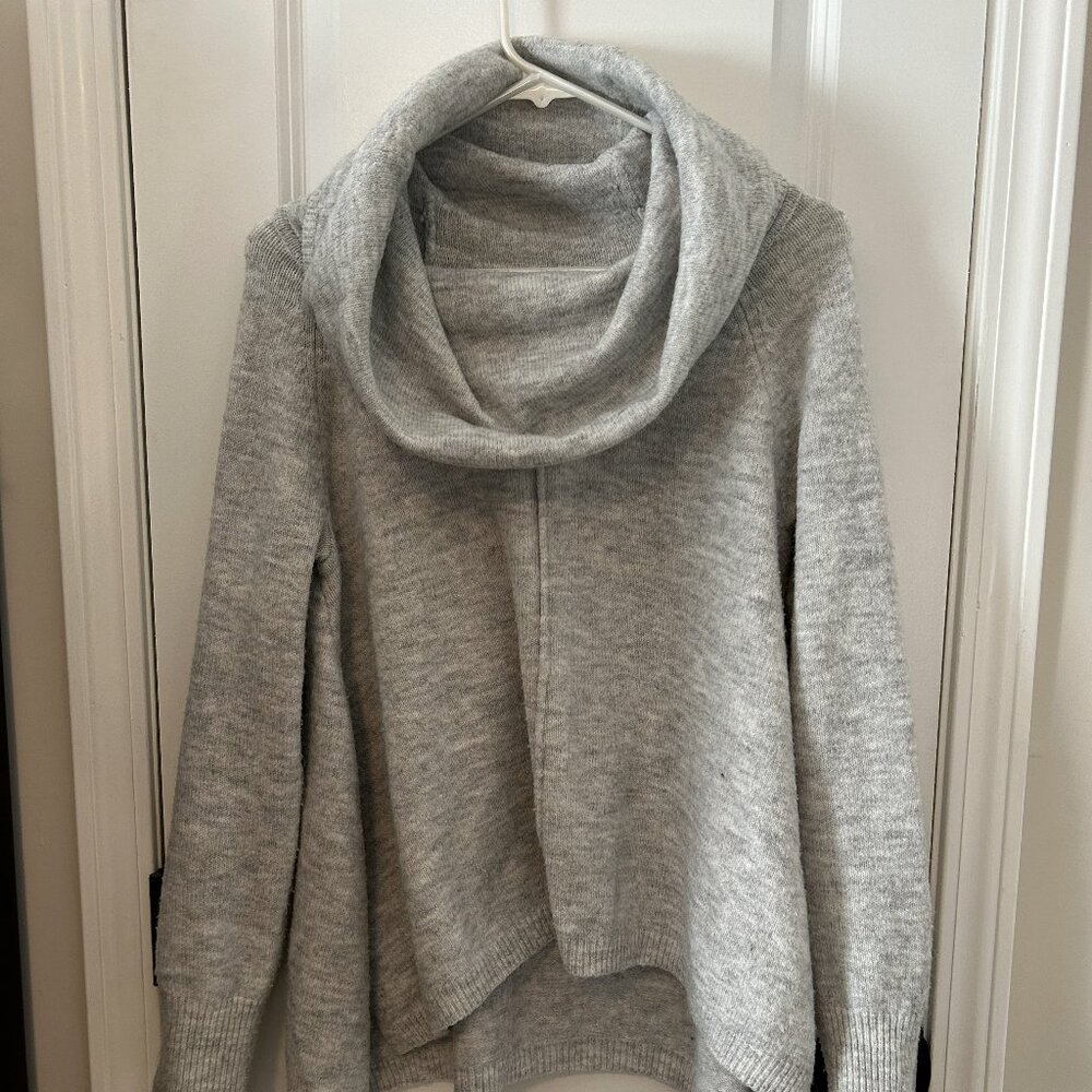 Grey Sweater: Size M
